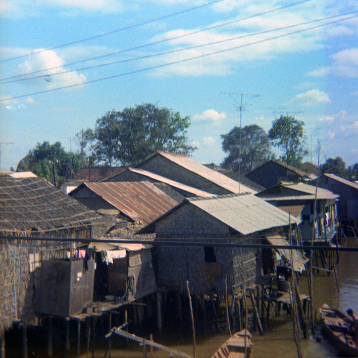 river_houses_sm